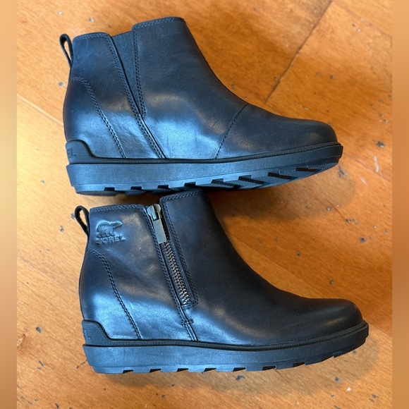 Sorel Evie II Waterproof Black Leather Zip Booties Size 7 - Picture 7 of 9